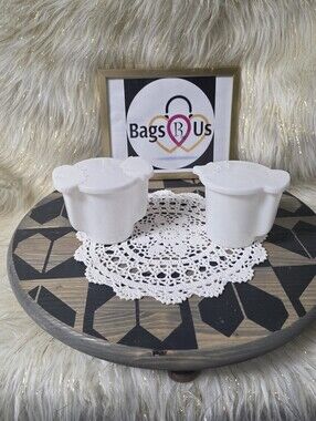 VINTAGE TUPPERWARE WHITE CREAMER AND SUGAR BOWL SET FAST SHIP EUC